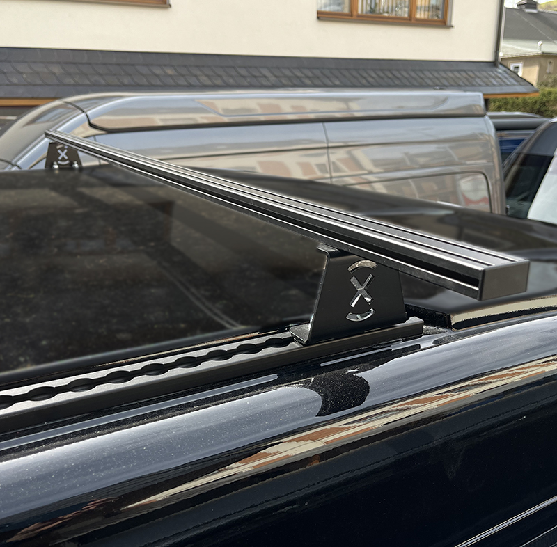 Flexebu Dachträger Detailansicht mit Flexebu Gravur