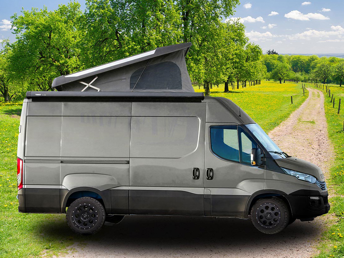 Flexebu - Aufstelldach für Iveco Daily Iveco Daily mit geöffneten Flexebu Aufstelldach