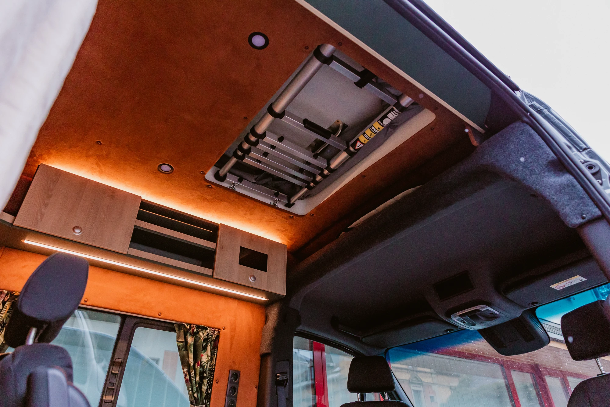 Aufstelldach Mercedes 609D von Flexebu